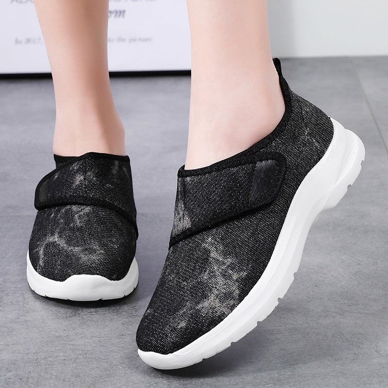 Summer Outdoor Mesh Slip-on Walking Shoes Breathable Casual Footwear