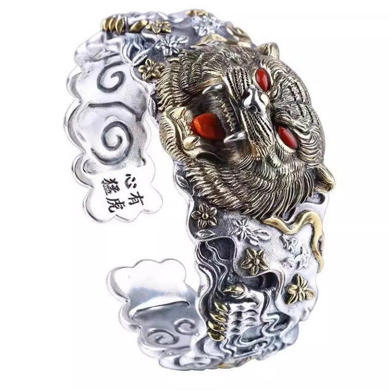 Chinese Tiger Head Bracelet - Bold Metal Design